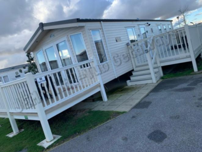 Jems Hot-Tub Getaways 8 Berth At Tattershall Lakes ภายนอก รูปภาพ